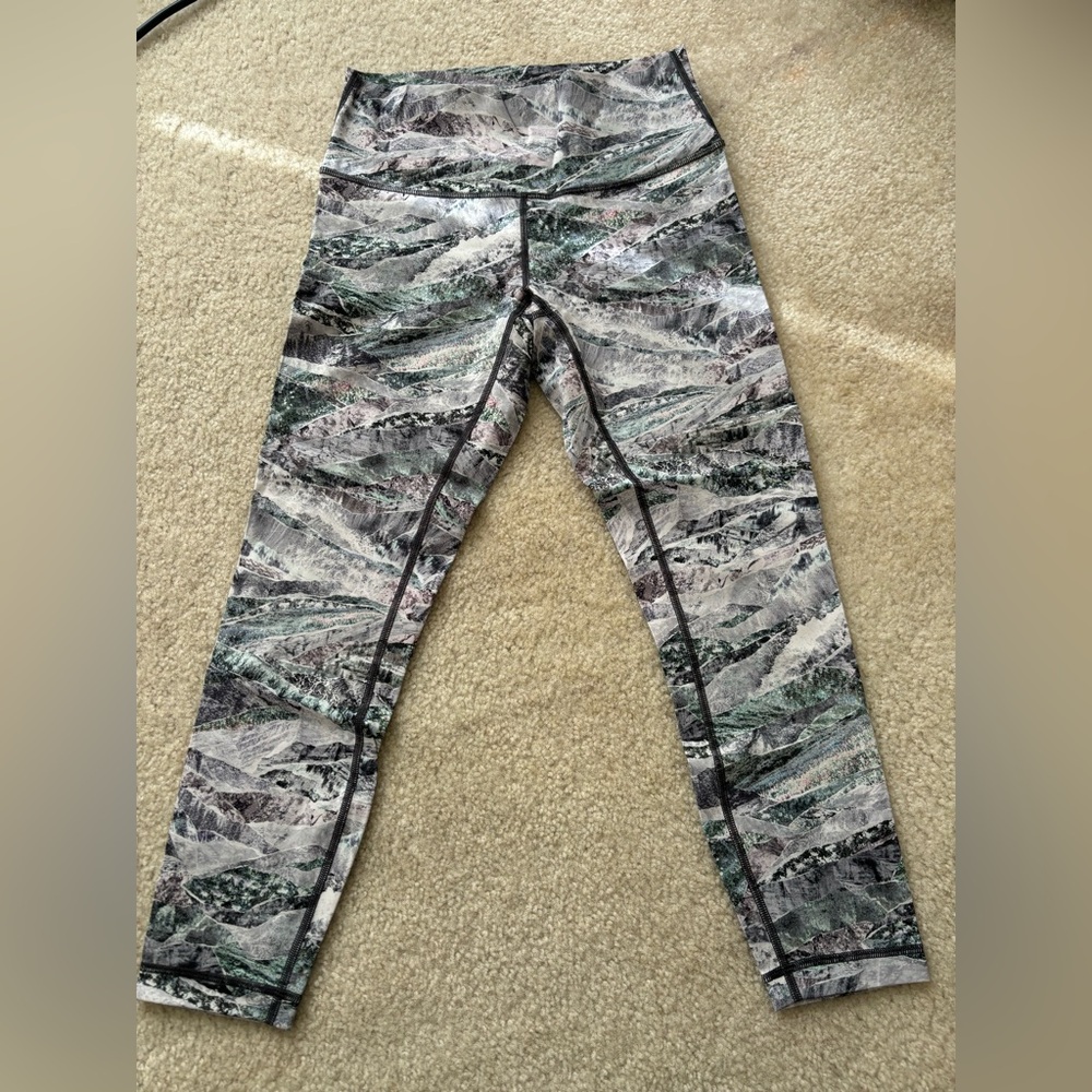 Lululemon Wunder Under High-Rise Tight 25" Full-On Luxtreme Springscape Multi